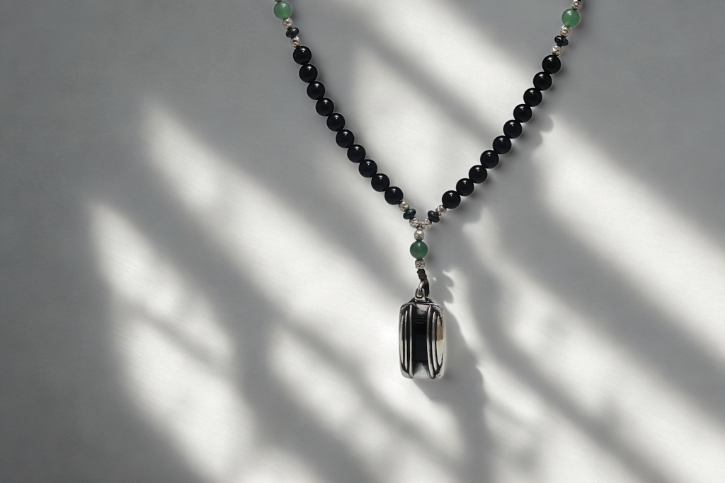 שרשרת מאלה אוניקס שחור ואגט הודי