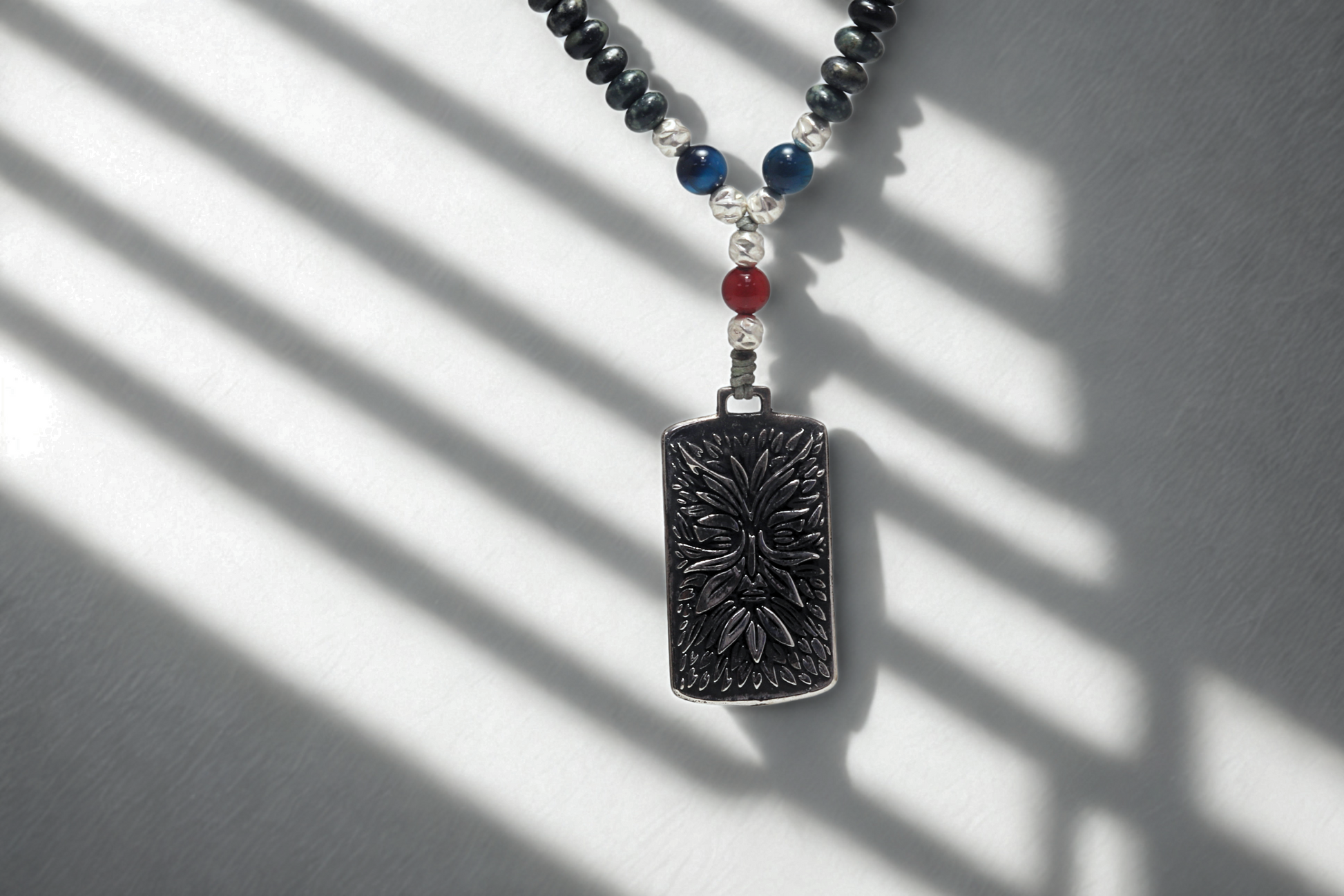 שרשרת מאלה עם תליון Green Man