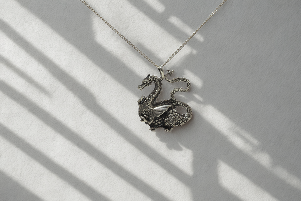 תליון רחש הדרקון