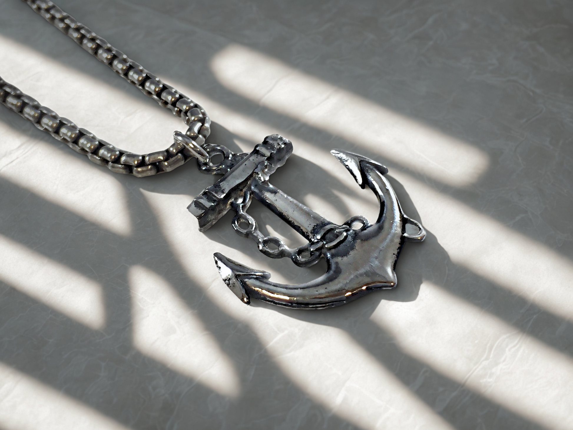 תליון עוגן קרבי