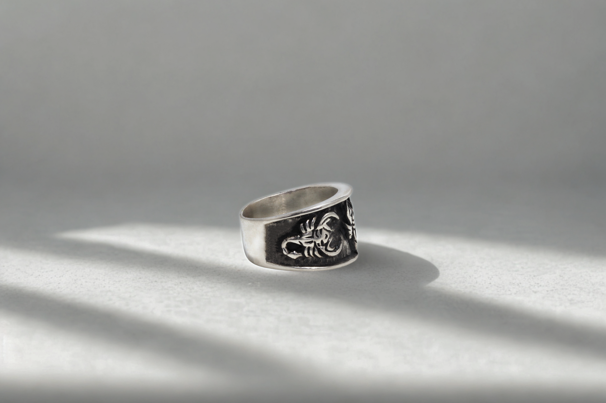 טבעת Scorpion Totem