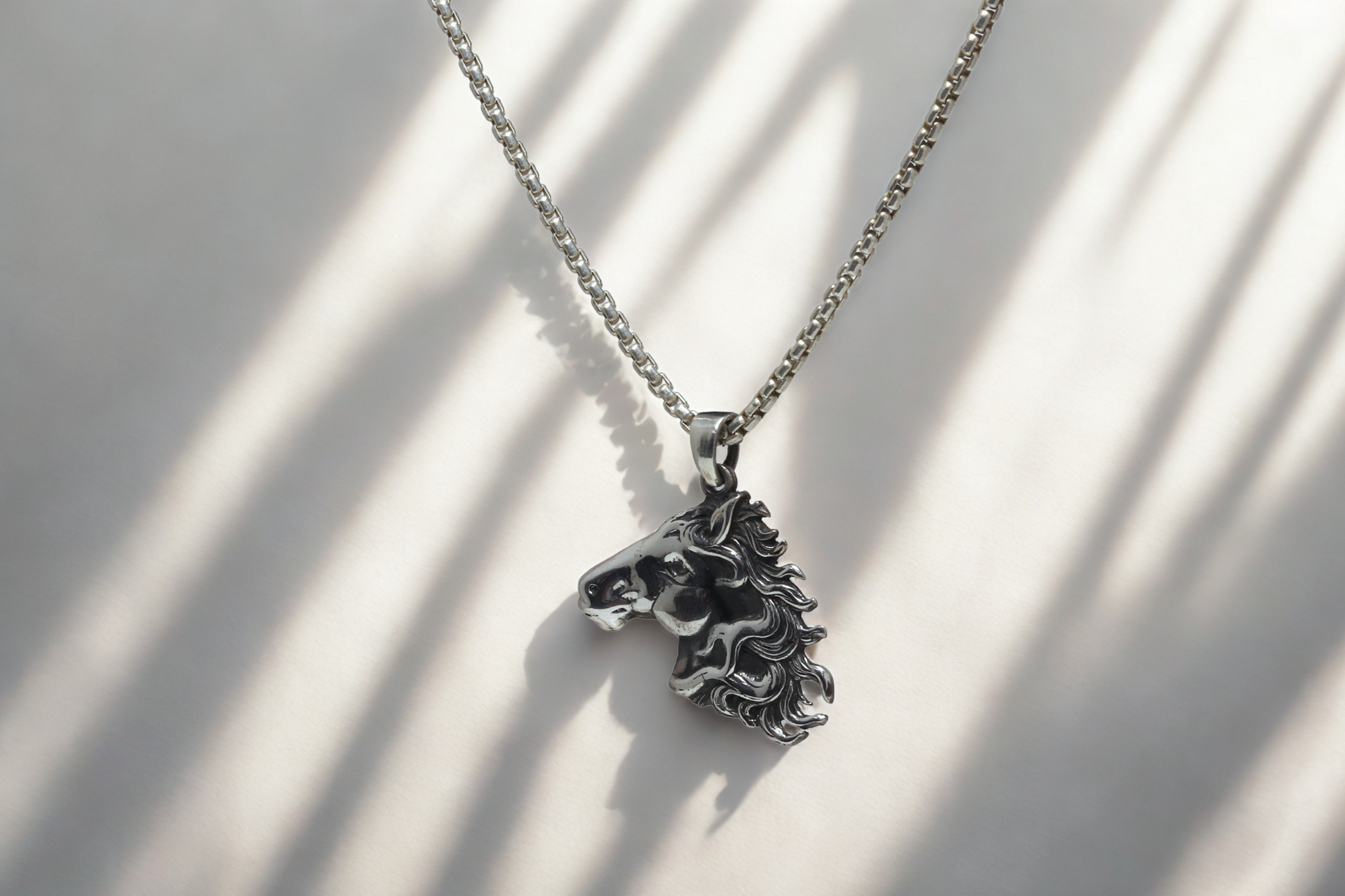 תליון ראש סוס