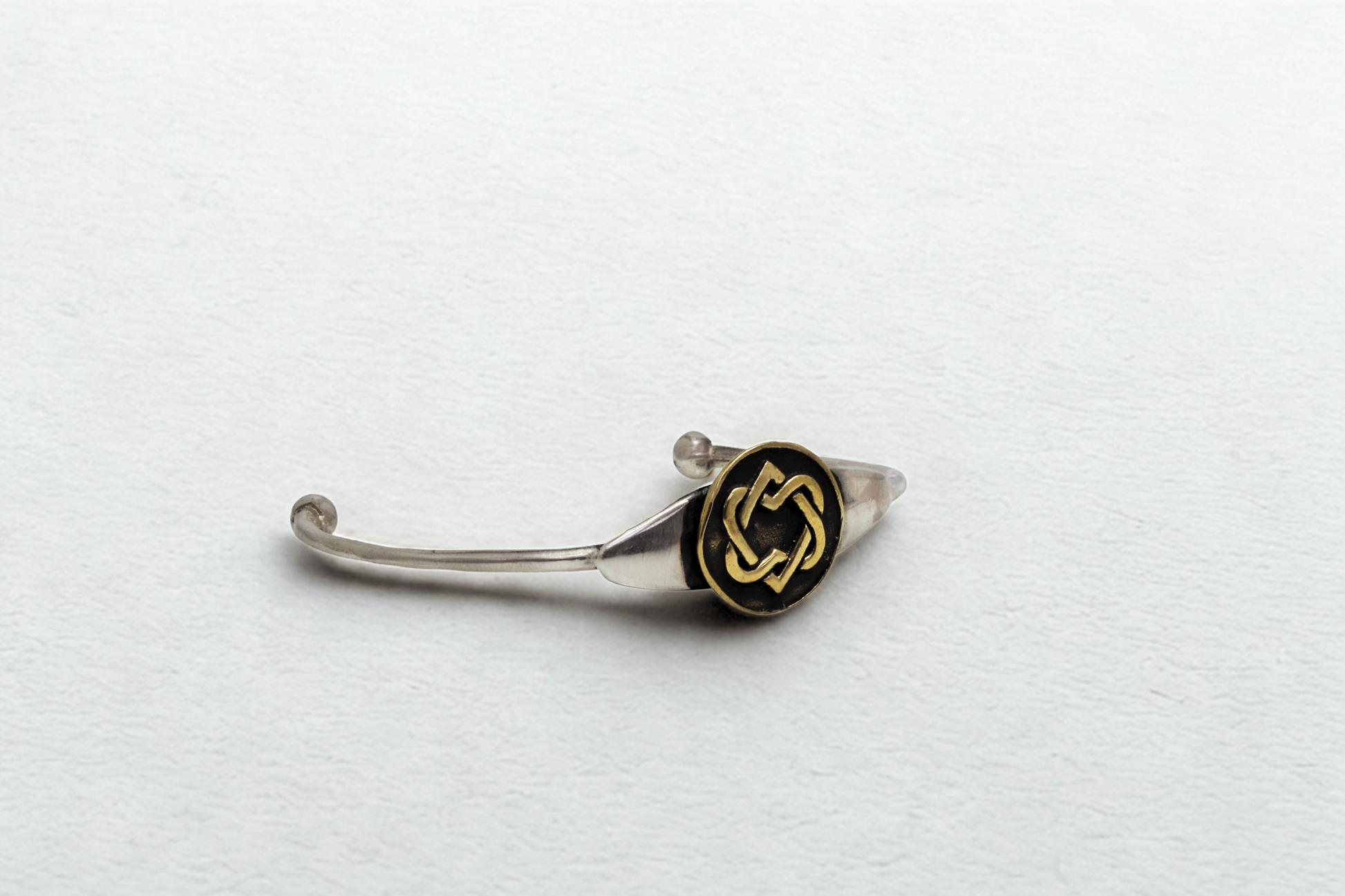 צמיד לב מאוחד