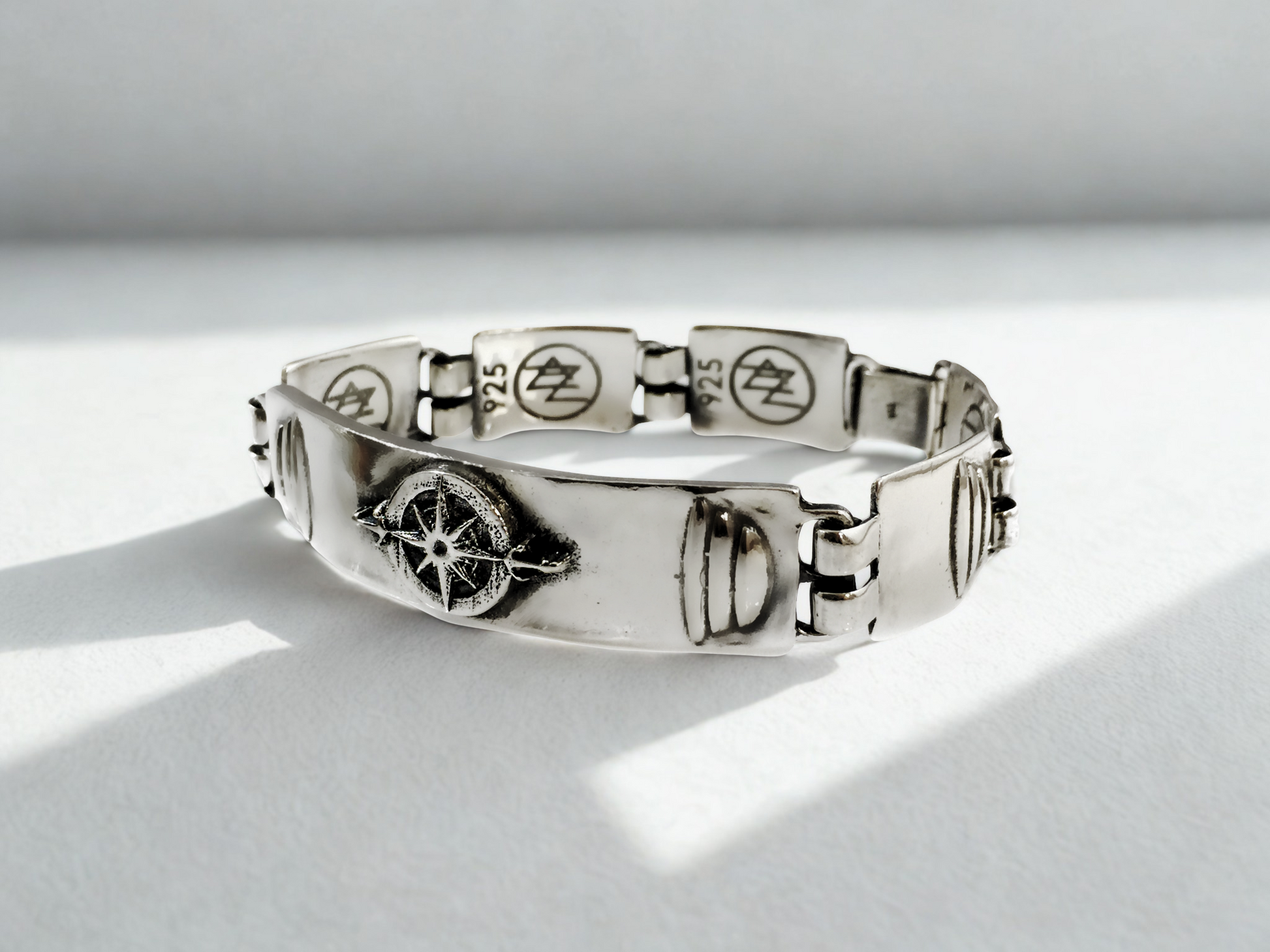 צמיד מצפן חוליות