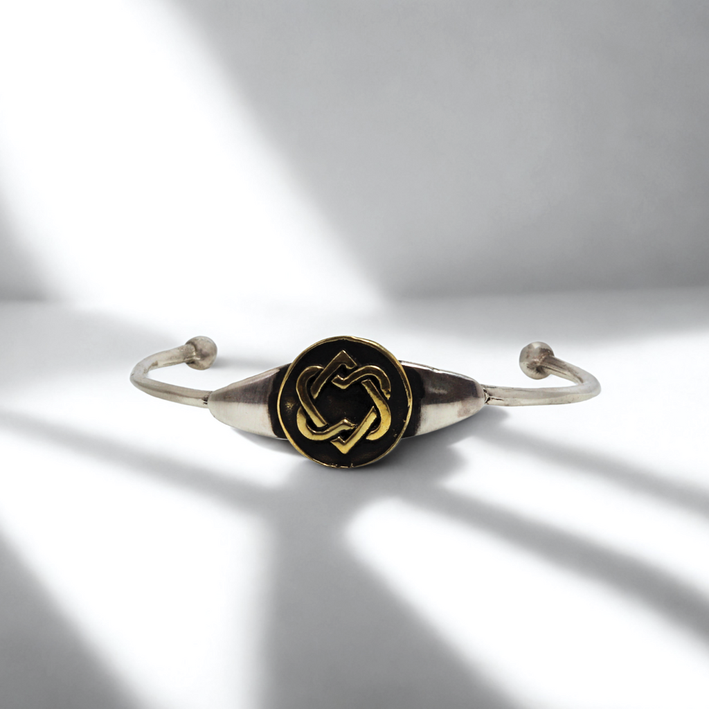 צמיד לב מאוחד