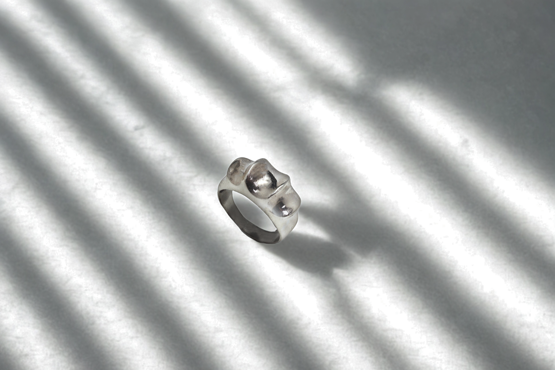 טבעת שלושת הגלים