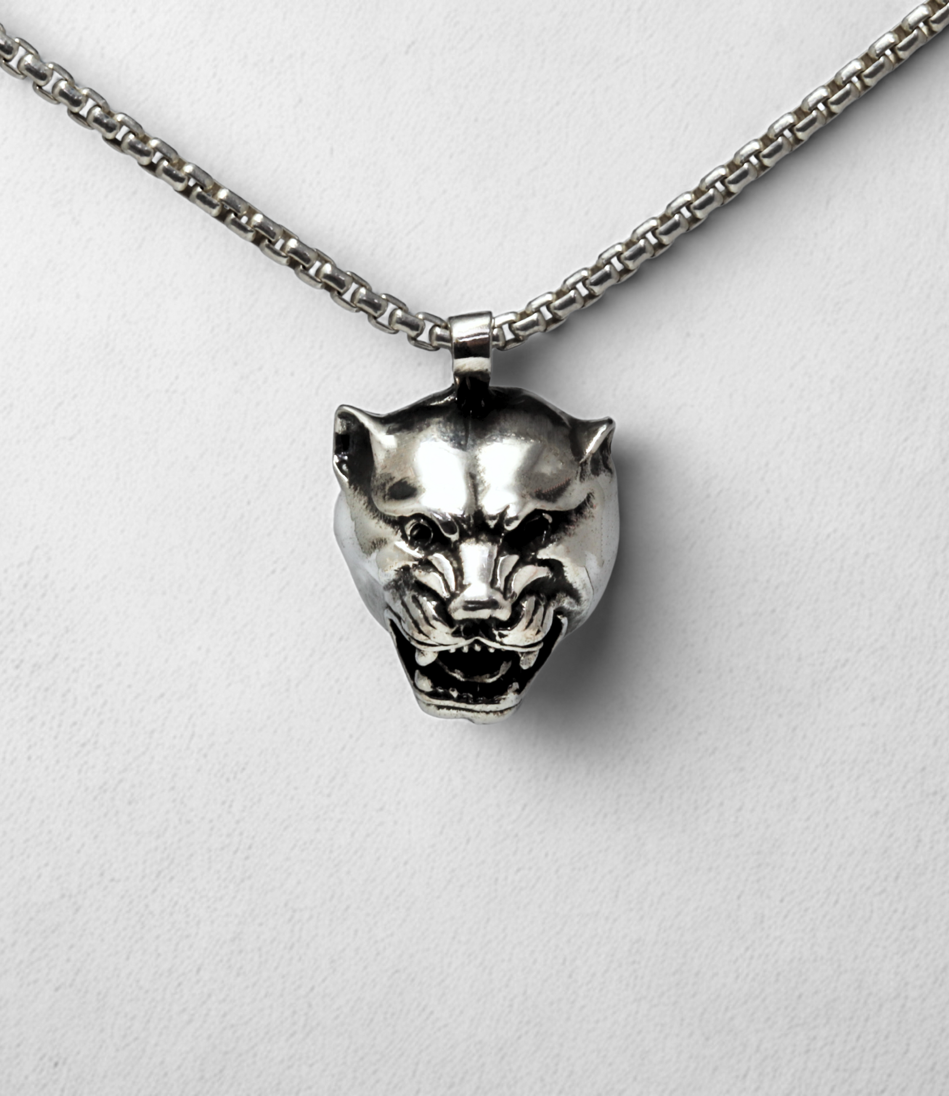 תליון ראש טיגריס־פנתר