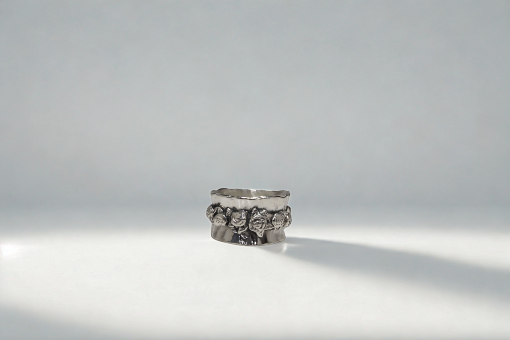 טבעת פרחים מלופפים