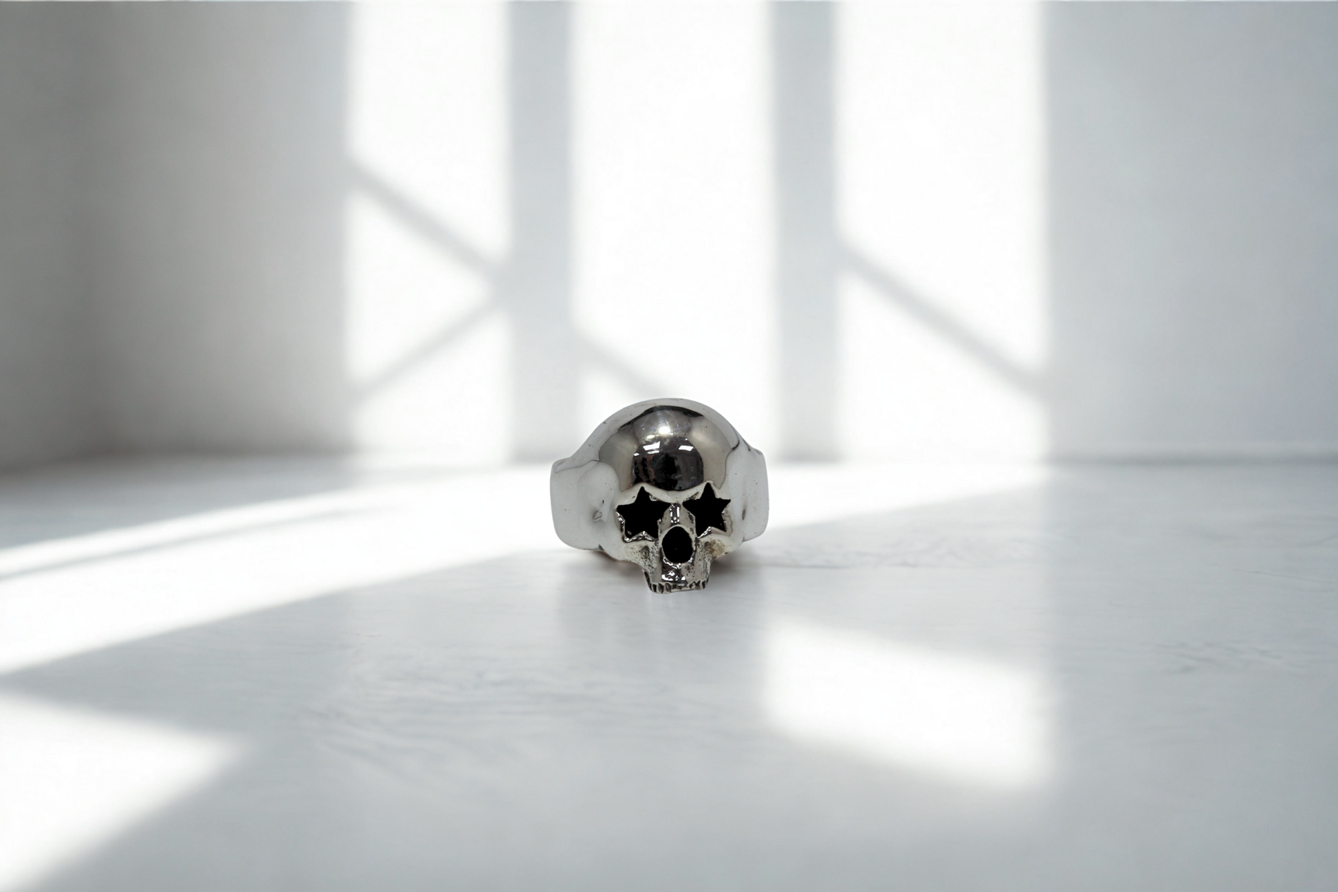 טבעת גולגולת כוכבים לגברים