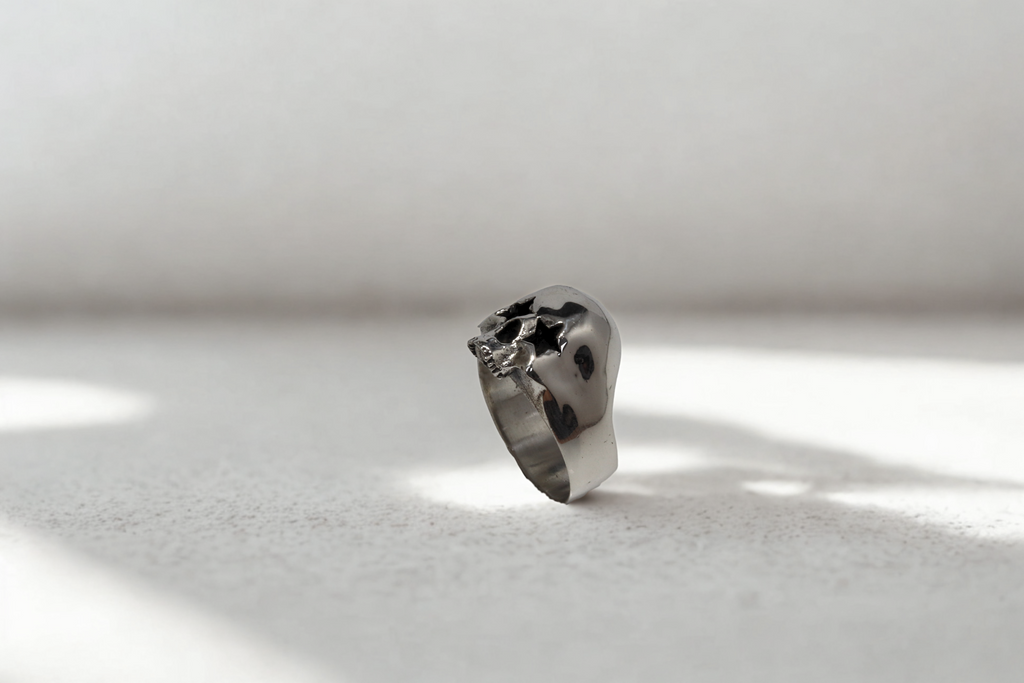 טבעת גולגולת כוכבים לגברים