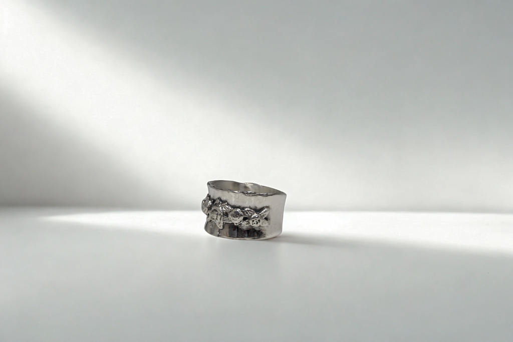 טבעת פרחים מלופפים