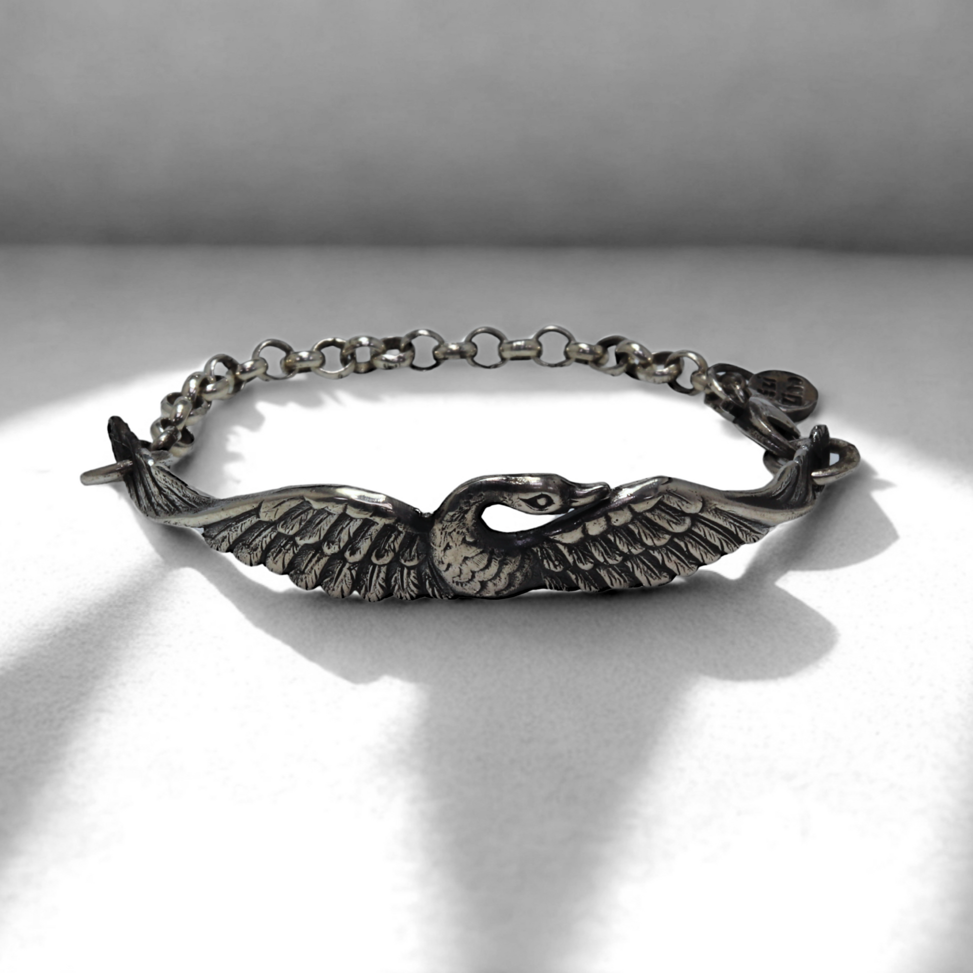 צמיד כנפי ברבור